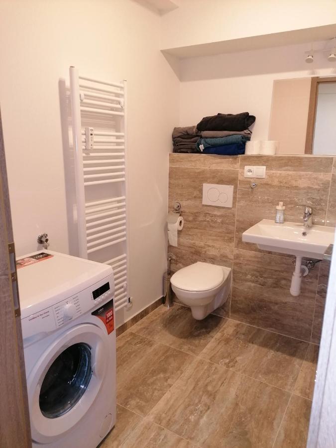 Brand New Studio Apartment # 45 With Free Parking In The City Center Praag Buitenkant foto