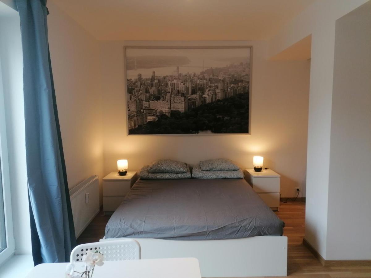 Brand New Studio Apartment # 45 With Free Parking In The City Center Praag Buitenkant foto